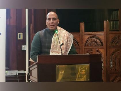 "...fighting was paused for 4-5 hours": Rajnath praises PM Modi's efforts to evacuate stranded Indians from Ukraine | "...fighting was paused for 4-5 hours": Rajnath praises PM Modi's efforts to evacuate stranded Indians from Ukraine