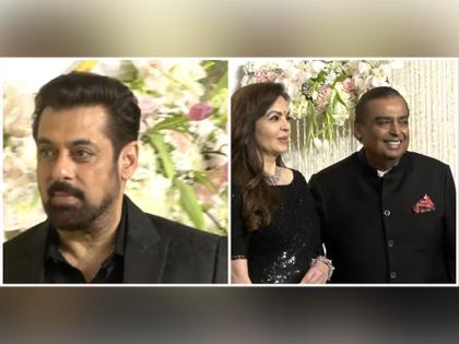 Dharmendra, Salman, Ambanis attend wedding reception of Aamir Khan's daughter Ira | Dharmendra, Salman, Ambanis attend wedding reception of Aamir Khan's daughter Ira Dharmendra, Salman, Ambanis attend wedding reception of Aamir Khan's daughter Ira | Dharmendra, Salman, Ambanis attend wedding reception of Aamir Khan's daughter Ira