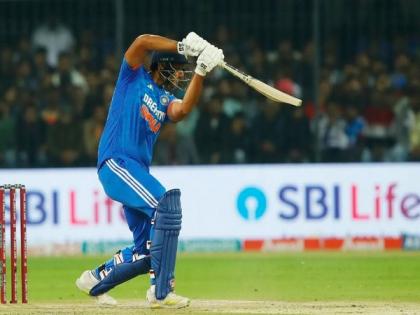 "He reminds of Yuvraj Singh...": Aakash Chopra on Shivam Dube's batting | "He reminds of Yuvraj Singh...": Aakash Chopra on Shivam Dube's batting