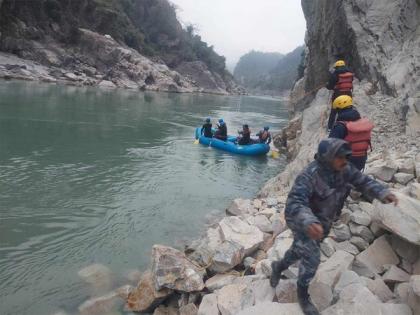 Jeep with Indian number plate found inside Trishuli River in Nepal | Jeep with Indian number plate found inside Trishuli River in Nepal Jeep with Indian number plate found inside Trishuli River in Nepal | Jeep with Indian number plate found inside Trishuli River in Nepal