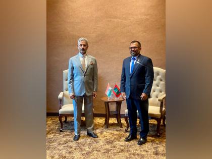 Maldivian foreign minister meets EAM Jaishankar, exchanges views on withdrawal of Indian military personnel | Maldivian foreign minister meets EAM Jaishankar, exchanges views on withdrawal of Indian military personnel