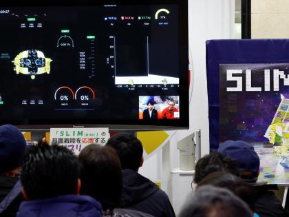 Japan makes historic landing on moon, but lander losing power rapidly makes mission 'minimum success' | Japan makes historic landing on moon, but lander losing power rapidly makes mission 'minimum success' Japan makes historic landing on moon, but lander losing power rapidly makes mission 'minimum success' | Japan makes historic landing on moon, but lander losing power rapidly makes mission 'minimum success'