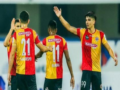 Kalinga Super Cup: East Bengal secure semi-final spot following 3-1 win over Mohun Bagan | Kalinga Super Cup: East Bengal secure semi-final spot following 3-1 win over Mohun Bagan Kalinga Super Cup: East Bengal secure semi-final spot following 3-1 win over Mohun Bagan | Kalinga Super Cup: East Bengal secure semi-final spot following 3-1 win over Mohun Bagan