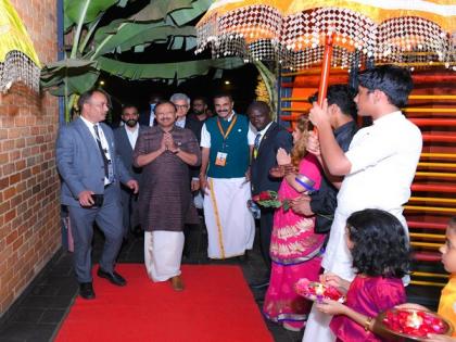 Third South Summit: MoS V Mureleedharan interacts with Indian diaspora in Uganda | Third South Summit: MoS V Mureleedharan interacts with Indian diaspora in Uganda Third South Summit: MoS V Mureleedharan interacts with Indian diaspora in Uganda | Third South Summit: MoS V Mureleedharan interacts with Indian diaspora in Uganda
