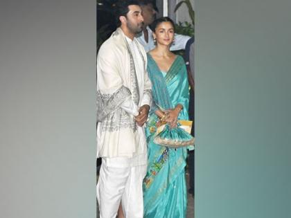 Ram Mandir opening: Alia Bhatt dons Ramayana-inspired saree | Ram Mandir opening: Alia Bhatt dons Ramayana-inspired saree Ram Mandir opening: Alia Bhatt dons Ramayana-inspired saree | Ram Mandir opening: Alia Bhatt dons Ramayana-inspired saree