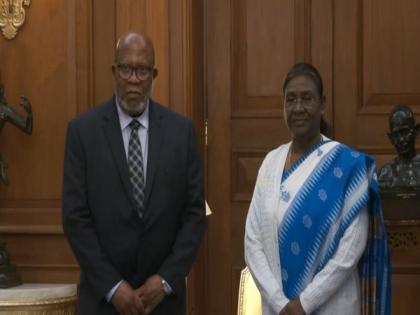 UNGA chief calls on President Murmu at Rashtrapati Bhavan | UNGA chief calls on President Murmu at Rashtrapati Bhavan UNGA chief calls on President Murmu at Rashtrapati Bhavan | UNGA chief calls on President Murmu at Rashtrapati Bhavan