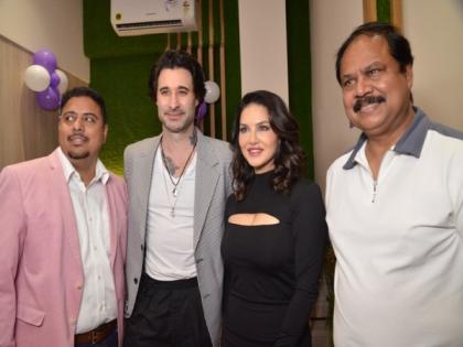 Sunny Leone stands up for 'Beauty without Cruelty' with Naturals Beauty Academy-Starstruck by Sunny Leone collab: launches Naturals Borivali outlet | Sunny Leone stands up for 'Beauty without Cruelty' with Naturals Beauty Academy-Starstruck by Sunny Leone collab: launches Naturals Borivali outlet Sunny Leone stands up for 'Beauty without Cruelty' with Naturals Beauty Academy-Starstruck by Sunny Leone collab: launches Naturals Borivali outlet | Sunny Leone stands up for 'Beauty without Cruelty' with Naturals Beauty Academy-Starstruck by Sunny Leone collab: launches Naturals Borivali outlet