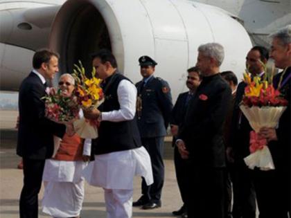 French President Macron arrives in Jaipur, to hold roadshow with PM Modi | French President Macron arrives in Jaipur, to hold roadshow with PM Modi French President Macron arrives in Jaipur, to hold roadshow with PM Modi | French President Macron arrives in Jaipur, to hold roadshow with PM Modi