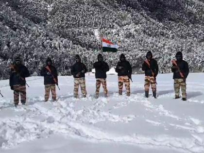 ITBP jawans celebrate 75th Republic Day at peaks of Indo-China border in Arunachal | ITBP jawans celebrate 75th Republic Day at peaks of Indo-China border in Arunachal ITBP jawans celebrate 75th Republic Day at peaks of Indo-China border in Arunachal | ITBP jawans celebrate 75th Republic Day at peaks of Indo-China border in Arunachal