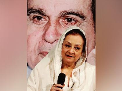 Feel proud of my Indian nativity: Saira Banu extends greetings on Republic Day | Feel proud of my Indian nativity: Saira Banu extends greetings on Republic Day