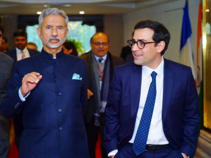 Jaishankar meets his French counterpart, discusses global issues befitting India-France strategic partnership | Jaishankar meets his French counterpart, discusses global issues befitting India-France strategic partnership Jaishankar meets his French counterpart, discusses global issues befitting India-France strategic partnership | Jaishankar meets his French counterpart, discusses global issues befitting India-France strategic partnership