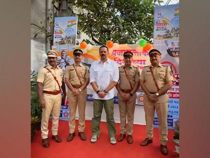 Rohit Shetty celebrates 75th Republic Day with "real Singhams" | Rohit Shetty celebrates 75th Republic Day with "real Singhams" Rohit Shetty celebrates 75th Republic Day with "real Singhams" | Rohit Shetty celebrates 75th Republic Day with "real Singhams"