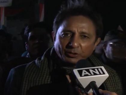 Sukhwinder Singh performs at Nadabet Indo-Pak border on Republic Day | Sukhwinder Singh performs at Nadabet Indo-Pak border on Republic Day Sukhwinder Singh performs at Nadabet Indo-Pak border on Republic Day | Sukhwinder Singh performs at Nadabet Indo-Pak border on Republic Day