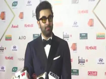 "I'll take Alia home today, don't know about black lady": Ranbir at 69th Filmfare Awards red carpet | "I'll take Alia home today, don't know about black lady": Ranbir at 69th Filmfare Awards red carpet