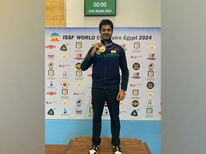 Divyansh Panwar shoots down world record | Divyansh Panwar shoots down world record Divyansh Panwar shoots down world record | Divyansh Panwar shoots down world record