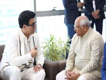 Karan Johar shares a picture from his meeting with Gujarat CM Bhupendra Patel | Karan Johar shares a picture from his meeting with Gujarat CM Bhupendra Patel