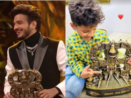 Munawar Faruqui shares picture of his son with 'Bigg Boss' trophy | Munawar Faruqui shares picture of his son with 'Bigg Boss' trophy