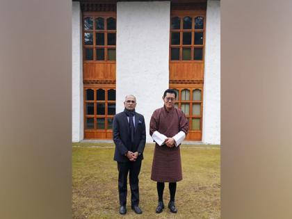 FS Vinay Kwatra calls on Bhutan King Jigme Khesar Namgyel Wangchuck | FS Vinay Kwatra calls on Bhutan King Jigme Khesar Namgyel Wangchuck FS Vinay Kwatra calls on Bhutan King Jigme Khesar Namgyel Wangchuck | FS Vinay Kwatra calls on Bhutan King Jigme Khesar Namgyel Wangchuck