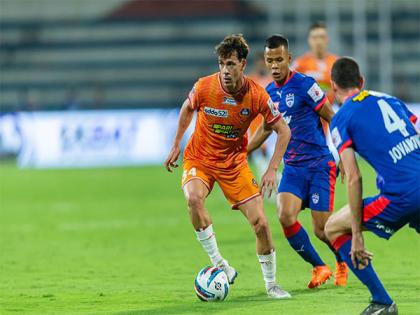 Mumbai City announce signing of Spanish attacker Iker Guarrotxena | Mumbai City announce signing of Spanish attacker Iker Guarrotxena Mumbai City announce signing of Spanish attacker Iker Guarrotxena | Mumbai City announce signing of Spanish attacker Iker Guarrotxena