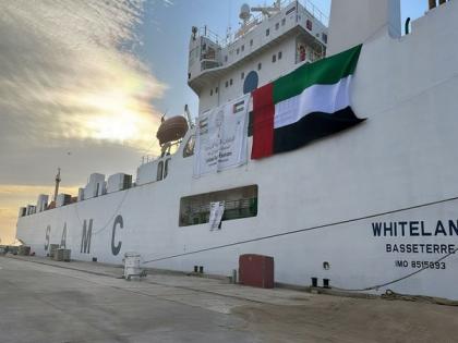 Second Emirati aid ship sets sail from Fujairah for Palestinian people | Second Emirati aid ship sets sail from Fujairah for Palestinian people Second Emirati aid ship sets sail from Fujairah for Palestinian people | Second Emirati aid ship sets sail from Fujairah for Palestinian people