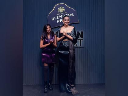 Blenders Pride Glassware Fashion Nxt Kicks off in Gurugram: Fashion Icon Sonam Kapoor Walks for Couturier Rimzim Dadu | Blenders Pride Glassware Fashion Nxt Kicks off in Gurugram: Fashion Icon Sonam Kapoor Walks for Couturier Rimzim Dadu Blenders Pride Glassware Fashion Nxt Kicks off in Gurugram: Fashion Icon Sonam Kapoor Walks for Couturier Rimzim Dadu | Blenders Pride Glassware Fashion Nxt Kicks off in Gurugram: Fashion Icon Sonam Kapoor Walks for Couturier Rimzim Dadu