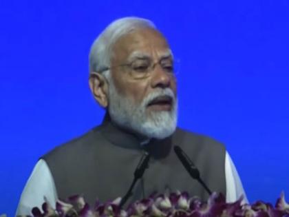 India Energy Week: PM Modi outlines his government's focus on alternate fuels | India Energy Week: PM Modi outlines his government's focus on alternate fuels India Energy Week: PM Modi outlines his government's focus on alternate fuels | India Energy Week: PM Modi outlines his government's focus on alternate fuels