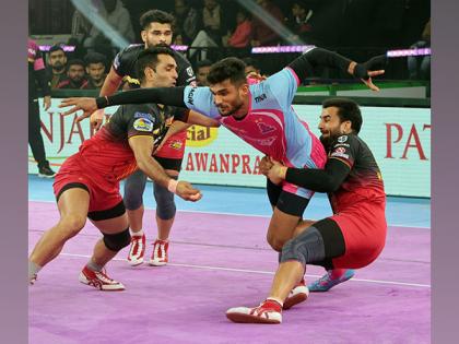 "Very lucky to be part of PKL": Surjeet Singh after completing 400 tackle points | "Very lucky to be part of PKL": Surjeet Singh after completing 400 tackle points "Very lucky to be part of PKL": Surjeet Singh after completing 400 tackle points | "Very lucky to be part of PKL": Surjeet Singh after completing 400 tackle points