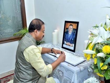 MoS Muraleedharan visits Namibian High Commission, condoles demise of President Geingob | MoS Muraleedharan visits Namibian High Commission, condoles demise of President Geingob