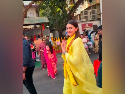 Kriti Sanon seeks blessings at Siddhivinayak Temple ahead of 'Teri Baaton Mein Aisa Uljha Jiya' release | Kriti Sanon seeks blessings at Siddhivinayak Temple ahead of 'Teri Baaton Mein Aisa Uljha Jiya' release Kriti Sanon seeks blessings at Siddhivinayak Temple ahead of 'Teri Baaton Mein Aisa Uljha Jiya' release | Kriti Sanon seeks blessings at Siddhivinayak Temple ahead of 'Teri Baaton Mein Aisa Uljha Jiya' release