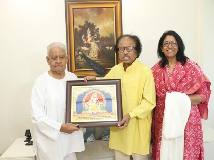 Veteran music composer Pyarelal Sharma conferred with Lakshminarayana International Award | Veteran music composer Pyarelal Sharma conferred with Lakshminarayana International Award