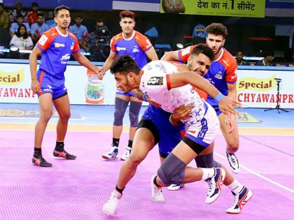 Vinay and Shivam Patare wreak havoc on Yoddhas, take Steelers one step closer to playoffs | Vinay and Shivam Patare wreak havoc on Yoddhas, take Steelers one step closer to playoffs Vinay and Shivam Patare wreak havoc on Yoddhas, take Steelers one step closer to playoffs | Vinay and Shivam Patare wreak havoc on Yoddhas, take Steelers one step closer to playoffs