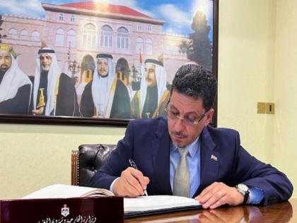 Mohammed bin Rashid, Mansour bin Zayed congratulate Yemen PM on appointment | Mohammed bin Rashid, Mansour bin Zayed congratulate Yemen PM on appointment Mohammed bin Rashid, Mansour bin Zayed congratulate Yemen PM on appointment | Mohammed bin Rashid, Mansour bin Zayed congratulate Yemen PM on appointment