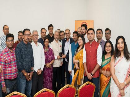 Australia: EAM Jaishankar meets members of 'Overseas Friends of BJP' in Perth | Australia: EAM Jaishankar meets members of 'Overseas Friends of BJP' in Perth