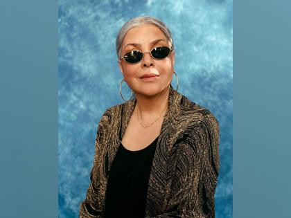 "Transformative year": Zeenat Aman celebrates one year on Instagram | "Transformative year": Zeenat Aman celebrates one year on Instagram "Transformative year": Zeenat Aman celebrates one year on Instagram | "Transformative year": Zeenat Aman celebrates one year on Instagram