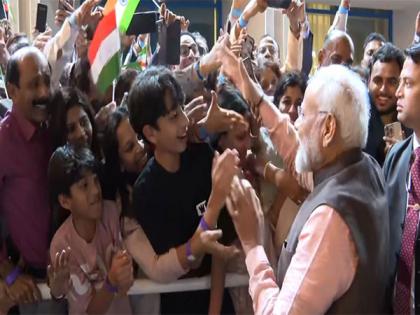 Indian diaspora gives warm welcome to PM Modi in Doha | Indian diaspora gives warm welcome to PM Modi in Doha Indian diaspora gives warm welcome to PM Modi in Doha | Indian diaspora gives warm welcome to PM Modi in Doha