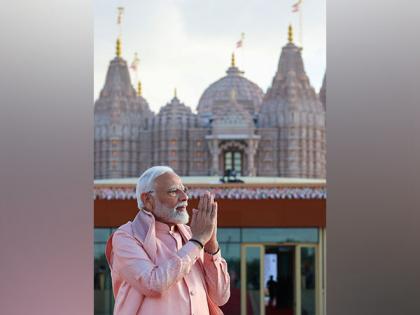 "UAE has written a golden chapter in history of humanity": PM Modi on BAPS Mandir | "UAE has written a golden chapter in history of humanity": PM Modi on BAPS Mandir "UAE has written a golden chapter in history of humanity": PM Modi on BAPS Mandir | "UAE has written a golden chapter in history of humanity": PM Modi on BAPS Mandir