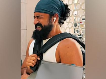 Vicky Kaushal works out despite fractured arm, see video | Vicky Kaushal works out despite fractured arm, see video Vicky Kaushal works out despite fractured arm, see video | Vicky Kaushal works out despite fractured arm, see video