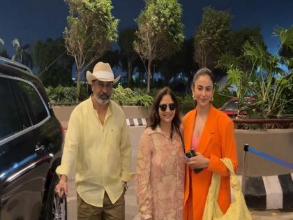 Bride-to-be Rakul Preet Singh jets off to Goa for wedding with Jackky Bhagnani | Bride-to-be Rakul Preet Singh jets off to Goa for wedding with Jackky Bhagnani Bride-to-be Rakul Preet Singh jets off to Goa for wedding with Jackky Bhagnani | Bride-to-be Rakul Preet Singh jets off to Goa for wedding with Jackky Bhagnani