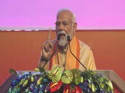 PM Modi urges tourists to spend 10 pc of their travel budget to buy local products | PM Modi urges tourists to spend 10 pc of their travel budget to buy local products PM Modi urges tourists to spend 10 pc of their travel budget to buy local products | PM Modi urges tourists to spend 10 pc of their travel budget to buy local products