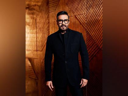 Ajay Devgn celebrates 25 years of 'Kachche Dhaage' | Ajay Devgn celebrates 25 years of 'Kachche Dhaage' Ajay Devgn celebrates 25 years of 'Kachche Dhaage' | Ajay Devgn celebrates 25 years of 'Kachche Dhaage'