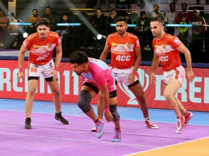PKL: Arjun Deshwal's Super 10 ensures Jaipur Pink Panthers end league-stage with easy win over Gujarat Giants | PKL: Arjun Deshwal's Super 10 ensures Jaipur Pink Panthers end league-stage with easy win over Gujarat Giants PKL: Arjun Deshwal's Super 10 ensures Jaipur Pink Panthers end league-stage with easy win over Gujarat Giants | PKL: Arjun Deshwal's Super 10 ensures Jaipur Pink Panthers end league-stage with easy win over Gujarat Giants