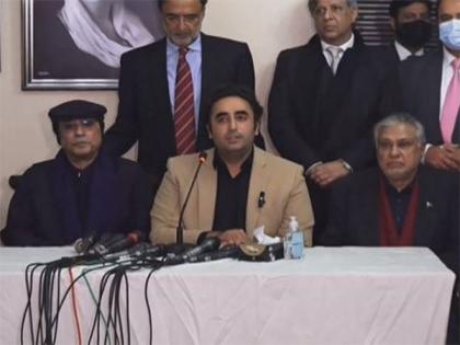 Bilawal Bhutto vows to take Pakistan out of crisis, announces coalition with Nawaz Sharif's party | Bilawal Bhutto vows to take Pakistan out of crisis, announces coalition with Nawaz Sharif's party Bilawal Bhutto vows to take Pakistan out of crisis, announces coalition with Nawaz Sharif's party | Bilawal Bhutto vows to take Pakistan out of crisis, announces coalition with Nawaz Sharif's party
