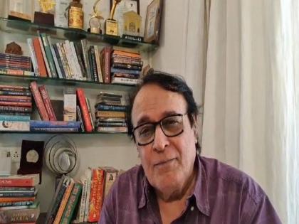 "Now, his iconic voice will echo in heaven": Writer Harish Bhimani pays emotional tribute to 'mentor' Ameen Sayani | "Now, his iconic voice will echo in heaven": Writer Harish Bhimani pays emotional tribute to 'mentor' Ameen Sayani "Now, his iconic voice will echo in heaven": Writer Harish Bhimani pays emotional tribute to 'mentor' Ameen Sayani | "Now, his iconic voice will echo in heaven": Writer Harish Bhimani pays emotional tribute to 'mentor' Ameen Sayani