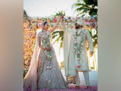 Shahid Kapoor to Bhumi Pednekar: Celebs congratulate newlyweds Rakul Preet Singh-Jackky Bhagnani | Shahid Kapoor to Bhumi Pednekar: Celebs congratulate newlyweds Rakul Preet Singh-Jackky Bhagnani Shahid Kapoor to Bhumi Pednekar: Celebs congratulate newlyweds Rakul Preet Singh-Jackky Bhagnani | Shahid Kapoor to Bhumi Pednekar: Celebs congratulate newlyweds Rakul Preet Singh-Jackky Bhagnani