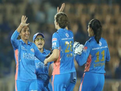 WPL 2024: Mumbai Indians skipper Harmanpreet Kaur wins toss, elects to bowl against Gujarat Giants | WPL 2024: Mumbai Indians skipper Harmanpreet Kaur wins toss, elects to bowl against Gujarat Giants