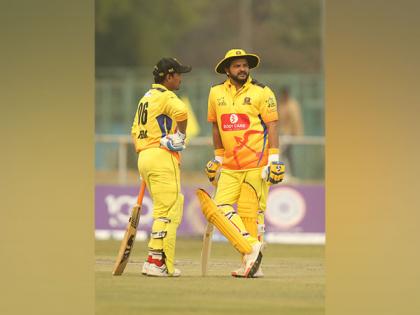 IVPL: Gayle's 94 in vain as VVIP Uttar Pradesh beat Telangana Tigers by 45 runs | IVPL: Gayle's 94 in vain as VVIP Uttar Pradesh beat Telangana Tigers by 45 runs