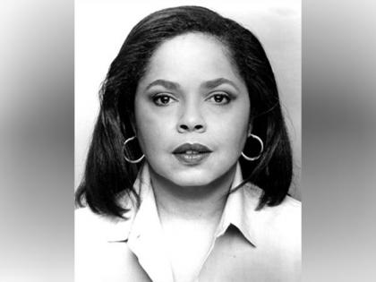 Stage veteran actor, Lynda Gravatt dies at 76 | Stage veteran actor, Lynda Gravatt dies at 76 Stage veteran actor, Lynda Gravatt dies at 76 | Stage veteran actor, Lynda Gravatt dies at 76