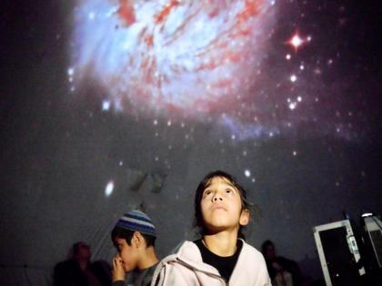 Israeli astronomers discover enigmatic red supermassive black hole veiled in cosmic dust | Israeli astronomers discover enigmatic red supermassive black hole veiled in cosmic dust Israeli astronomers discover enigmatic red supermassive black hole veiled in cosmic dust | Israeli astronomers discover enigmatic red supermassive black hole veiled in cosmic dust