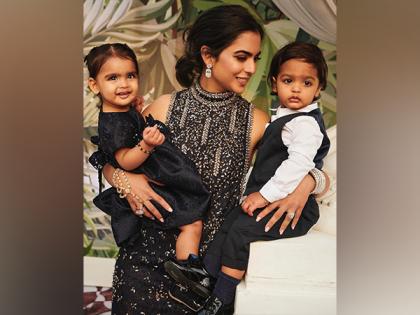 Isha Ambani poses with twins Krishna, Aadiya at Anant-Radhika's pre wedding festivities | Isha Ambani poses with twins Krishna, Aadiya at Anant-Radhika's pre wedding festivities