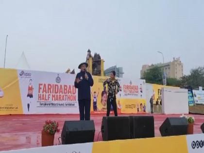 Haryana CM Manohar Lal, Indian boxing star Mary Kom attend Faridabad Half Marathon | Haryana CM Manohar Lal, Indian boxing star Mary Kom attend Faridabad Half Marathon